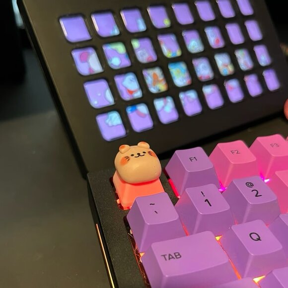 Cute Pink Artisan Keycap, kawaii animal for mechanical keyboard - Picture 2 of 7